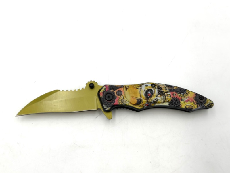Photo 1 of SKULL DESIGN POCKET KNIFE NEW