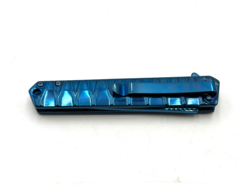 Photo 3 of BLUE DESIGNED FALCON POCKET KNIFE NEW