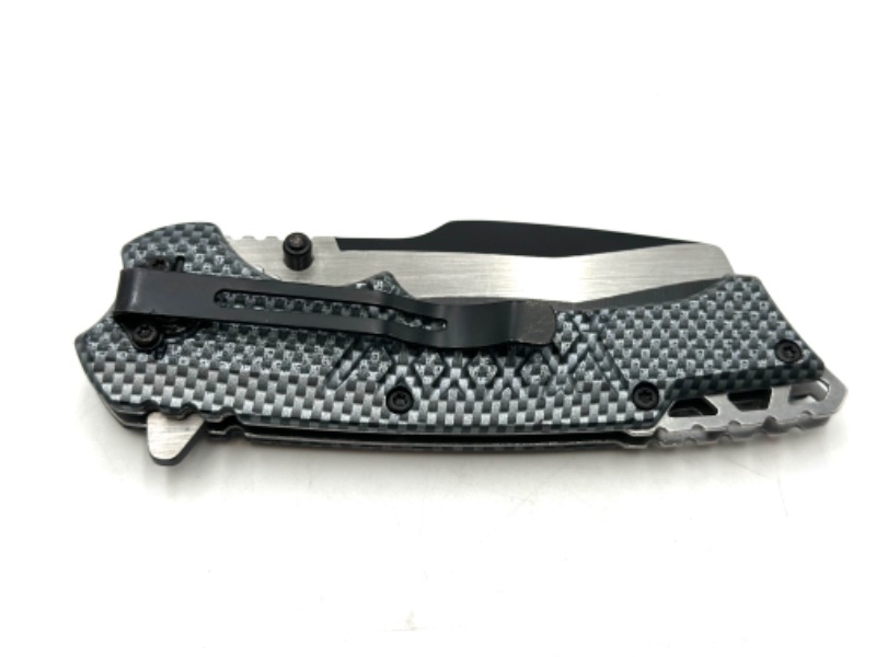 Photo 3 of GRAY CARBON FIBER PRINTED DESIGN POCKET KNIFE WITH KEYCHAIN LOOP NEW