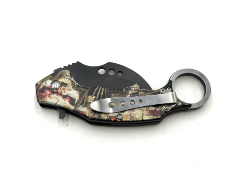 Photo 3 of SKULLS DESIGNED SNAKE EYE POCKET KNIFE WITH HAND HOLDER KEYCHAIN LOOP NEW