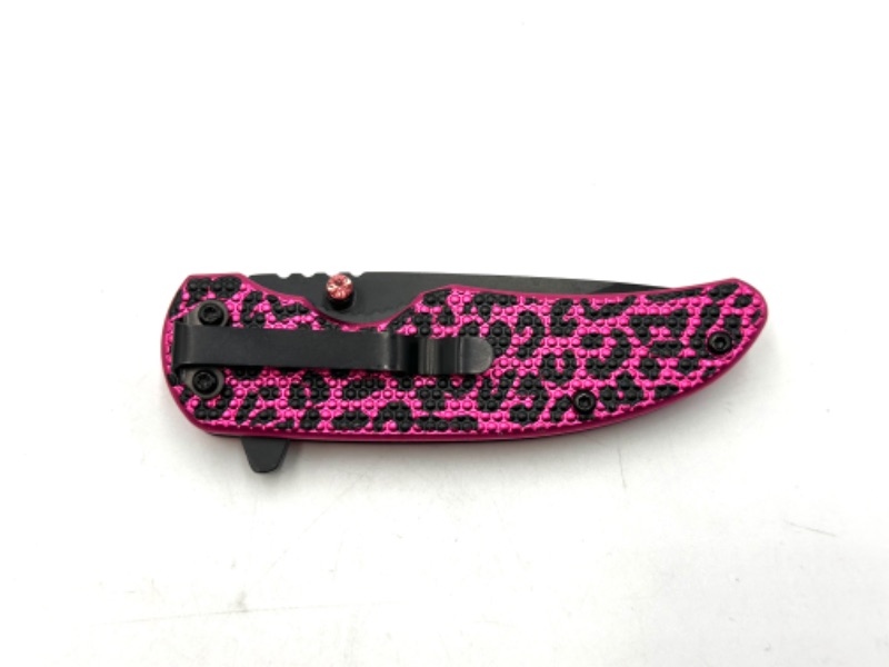 Photo 3 of PINK CHEETAH DESIGN AND RHINESTONE FALCON POCKET KNIFE NEW