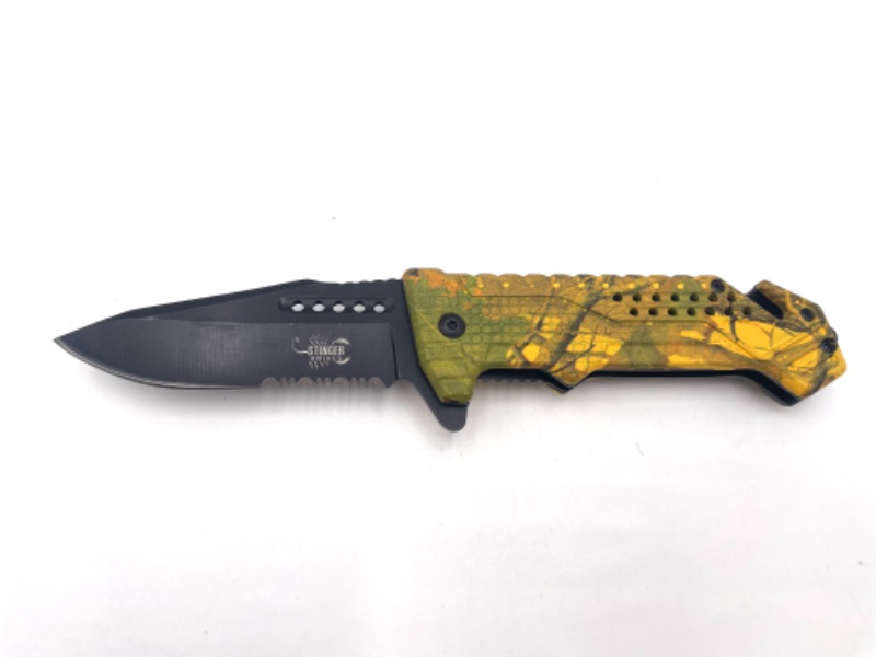 Photo 1 of STINGER YELLOW LEAF CAMO POCKET KNIFE WITH WINDOW BREAKER AND SEATBELT CUTTER NEW 