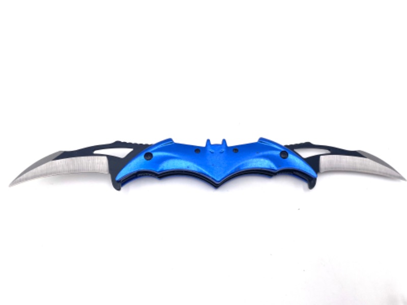 Photo 1 of BLUE BATMAN WITH CLIP DOUBLE BLADE POCKET KNIFE NEW 