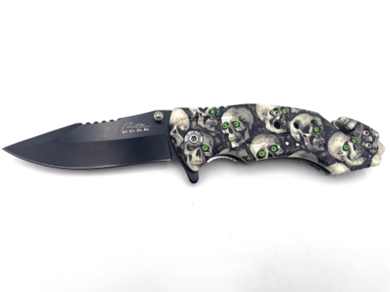 Photo 1 of 4.75 SKULL GREEN EYES FOLD POCKET KNIFE WITH CLIP NEW 