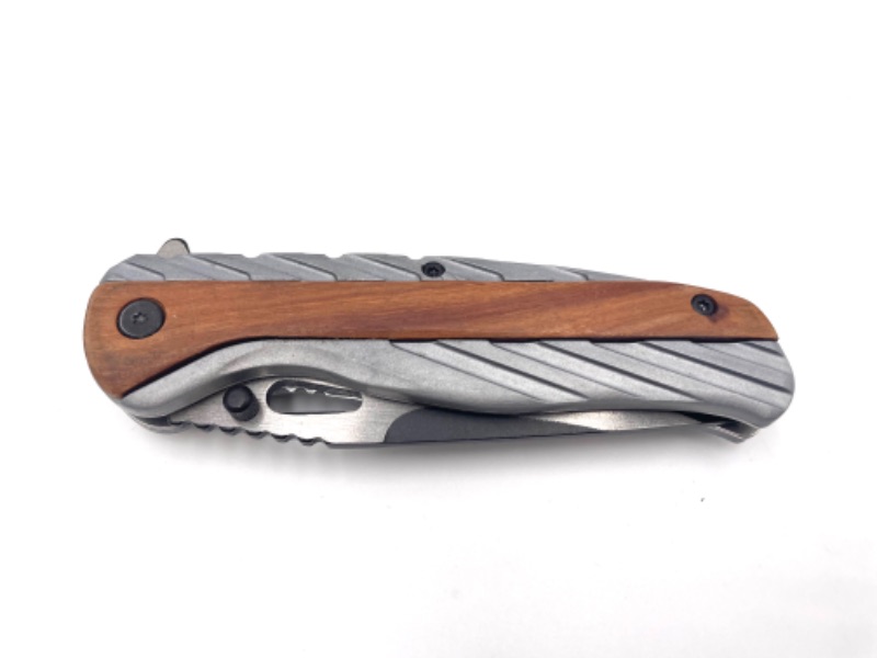 Photo 2 of SILVER WITH WOOD HANDLE PRINT DETAIL POCKET KNIFE AND CLIP NEW 