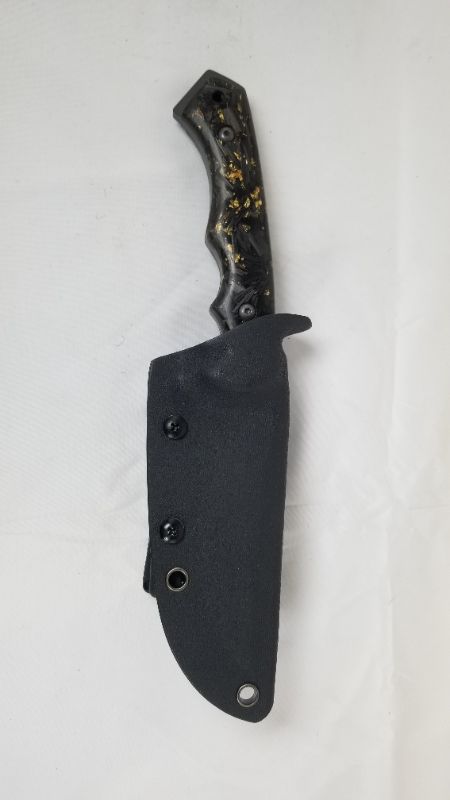 Photo 3 of DEFCON 9 INCH HUNTING KNIFE WITH HARD CASE NEW