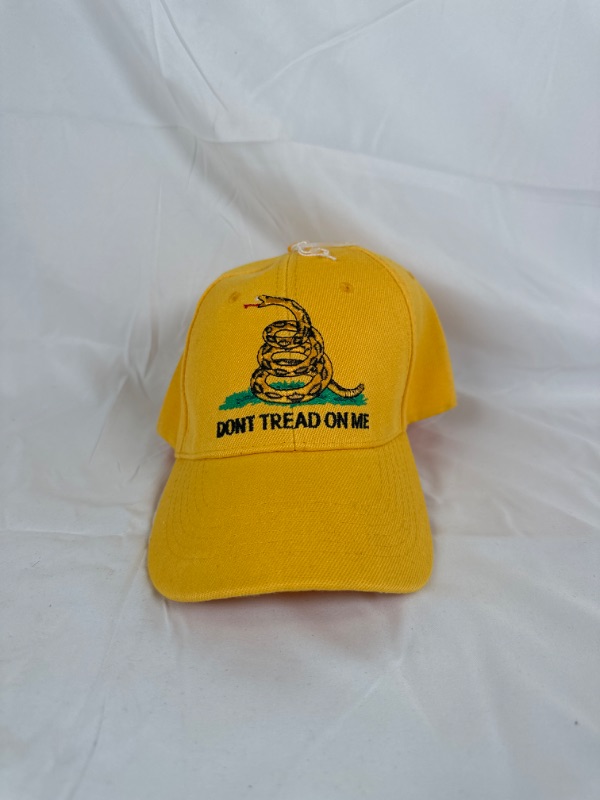 Photo 1 of SNAKE DONT TREAD ON ME BILL HAT NEW