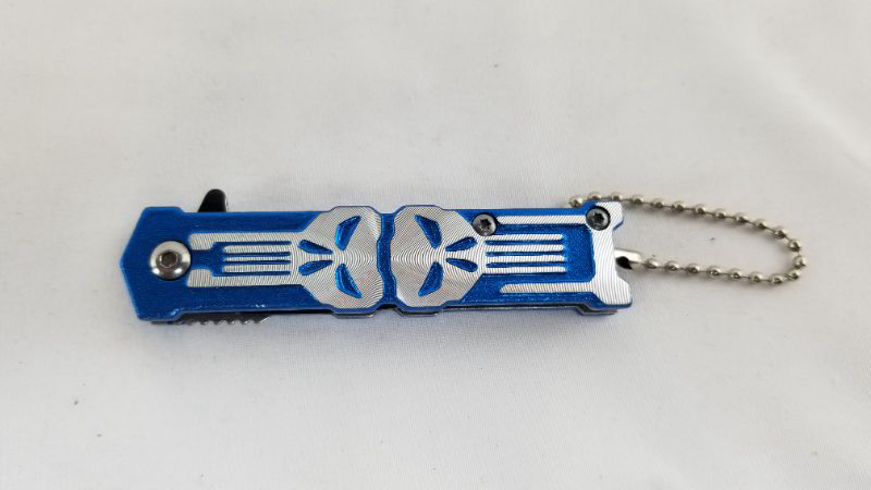 Photo 2 of BLUE SKULL KEYCHAIN MINI POCKET KNIFE NEW 