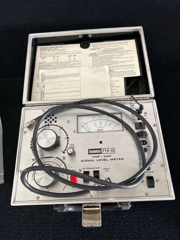 Photo 1 of Vintage Sadelco 719-D VHF-UHF signal level meter