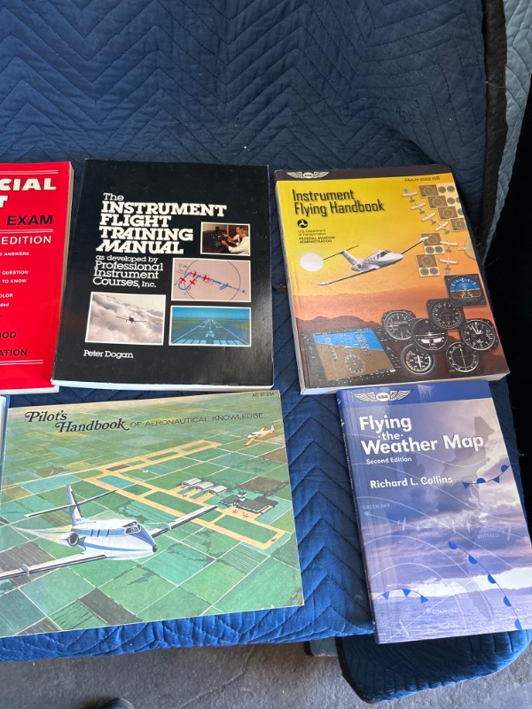 Photo 2 of 10 Pilots manuals Aviation books 