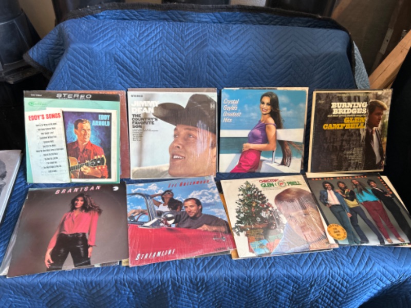 Photo 2 of 25 Country Record Albums 