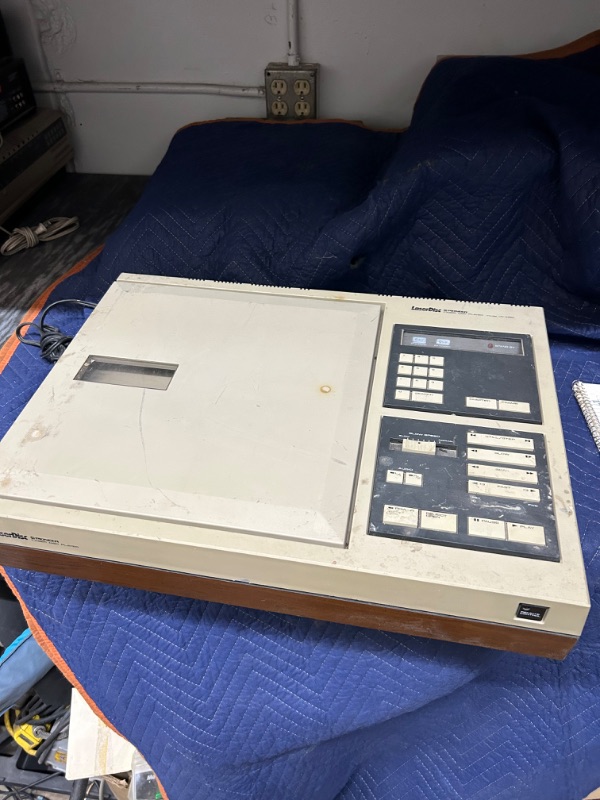 Photo 1 of Pioneer VP-1000 laser disc player untested dusty as found 