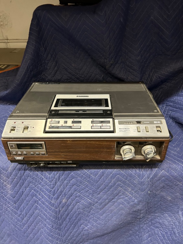 Photo 1 of Sears beta player 564.53080050 untested dusty as found 