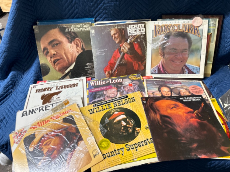 Photo 1 of Lot of 25 country records 