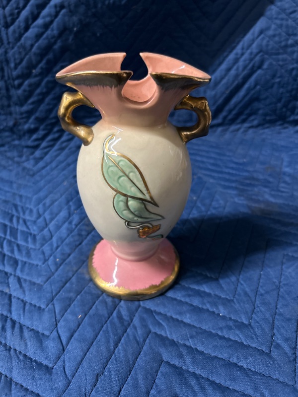 Photo 1 of Small vintage Hull pottery Vase measures 7" tall  