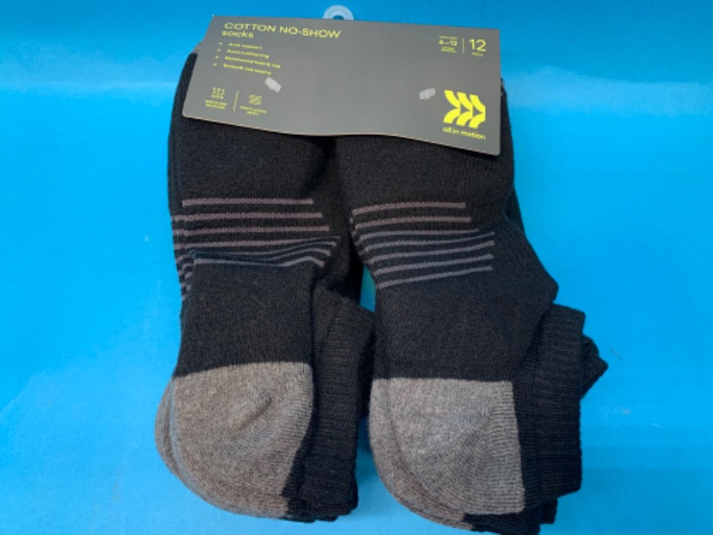 Photo 3 of 461560… 12 pack  no show socks size 6-12 