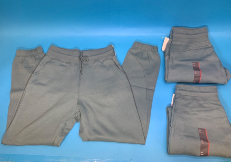 Photo 1 of 461583… 3 pairs of fleece joggers junior size xs 