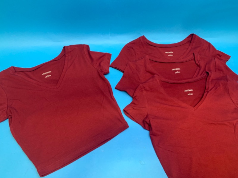 Photo 2 of 461653… 4 junior size small crop T-shirts 