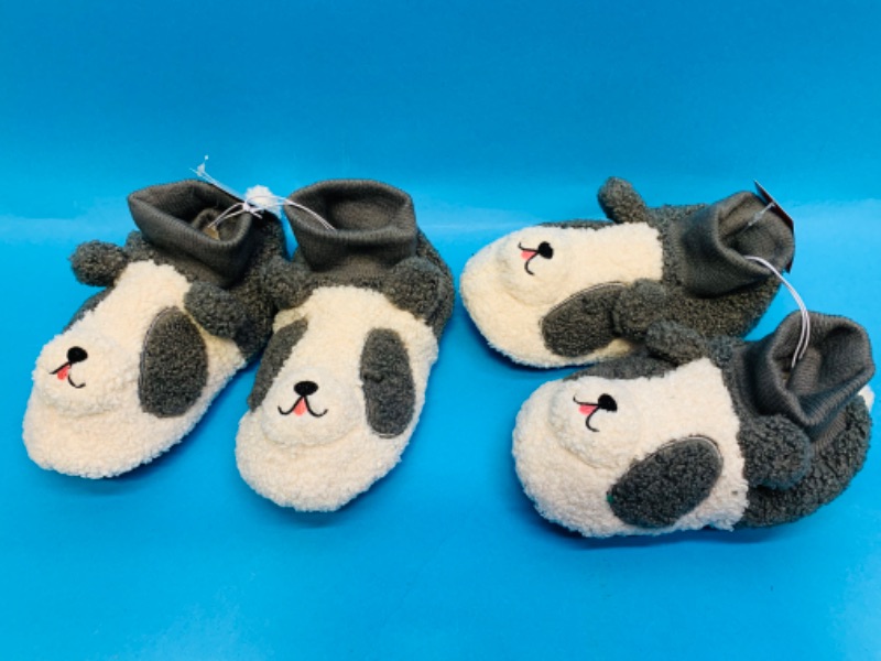 Photo 1 of 461898…2 pairs size m (7/8) kids slippers 