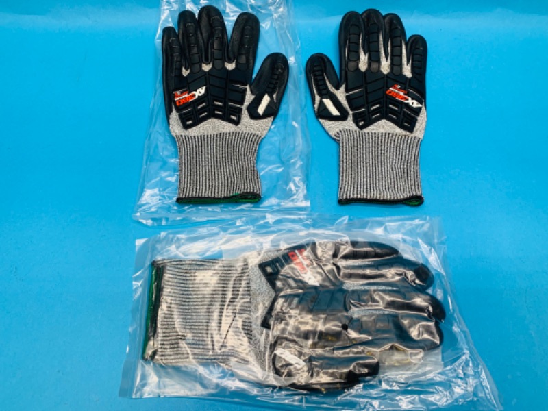 Photo 1 of 461956. …2 pairs size xl performance AX360 impact cut gloves 