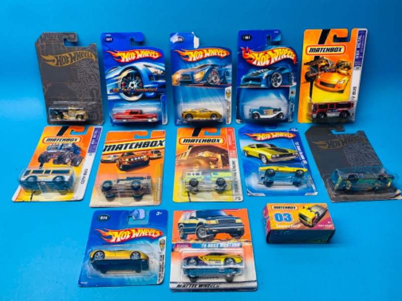 Photo 1 of 462472…damaged packages-13 die cast cars 