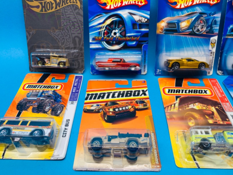 Photo 1 of 462472…damaged packages-13 die cast cars 