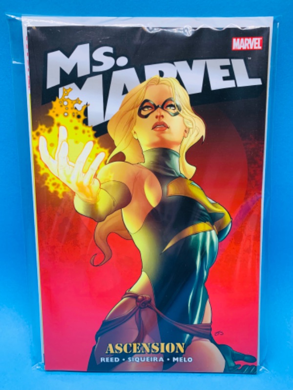 Photo 1 of 462489…Ms. marvel paperback comic novel in plastic sleeve 