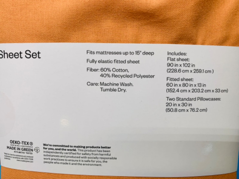 Photo 2 of 494494… queen size sheet set in bag 