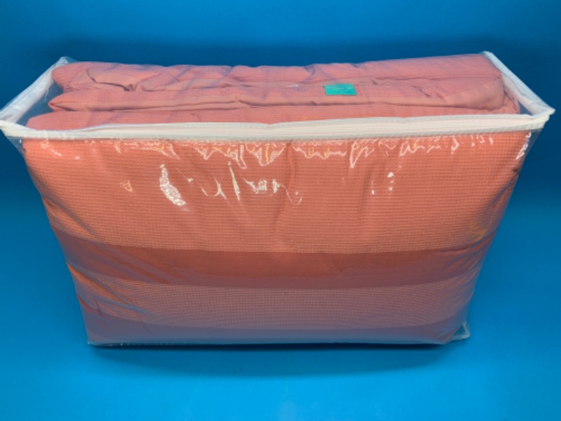 Photo 2 of 494719…3 piece full /queen size comforter set
