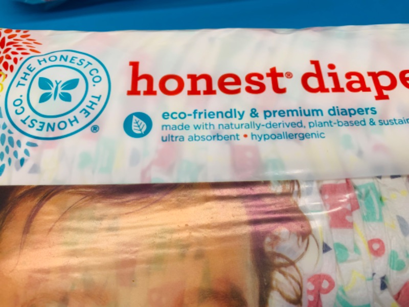 Photo 2 of 494799… 116 honest diapers size 4