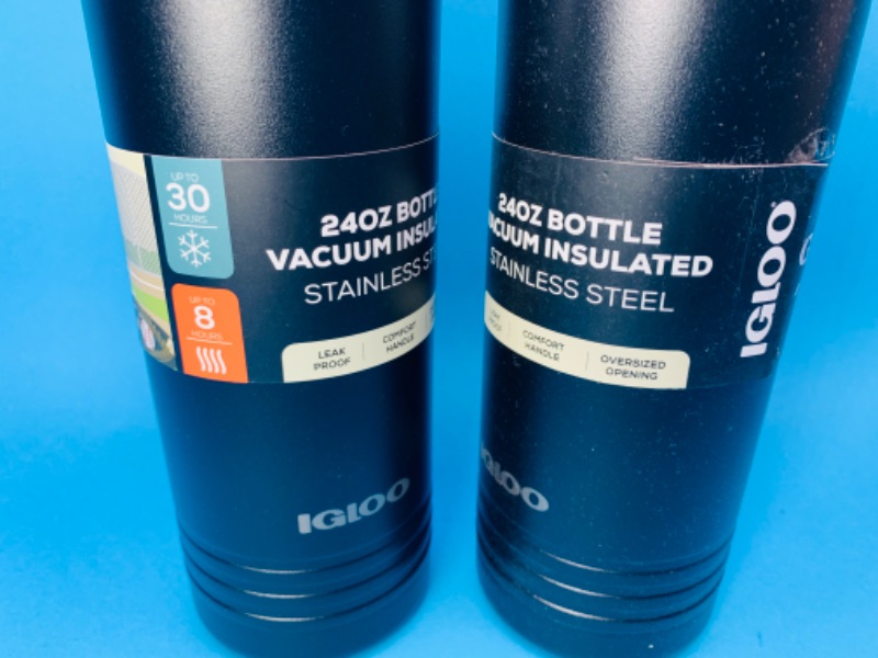 Photo 1 of 494839… 2 igloo 24 oz. Stainless steel vacuum insulated thermos bottles 