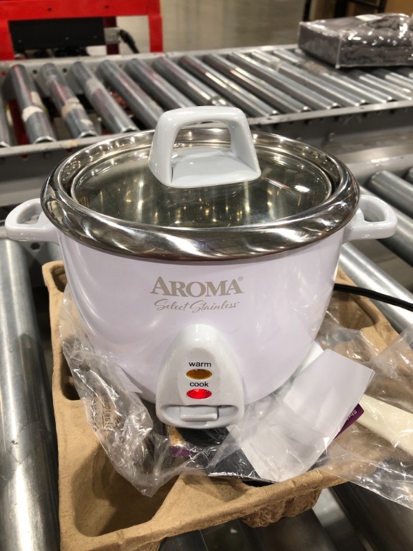 Photo 3 of Aroma Housewares Select Stainless Rice Cooker & Warmer with Uncoated Inner Pot, 14-Cup(cooked) / 3Qt, ARC-757SG
