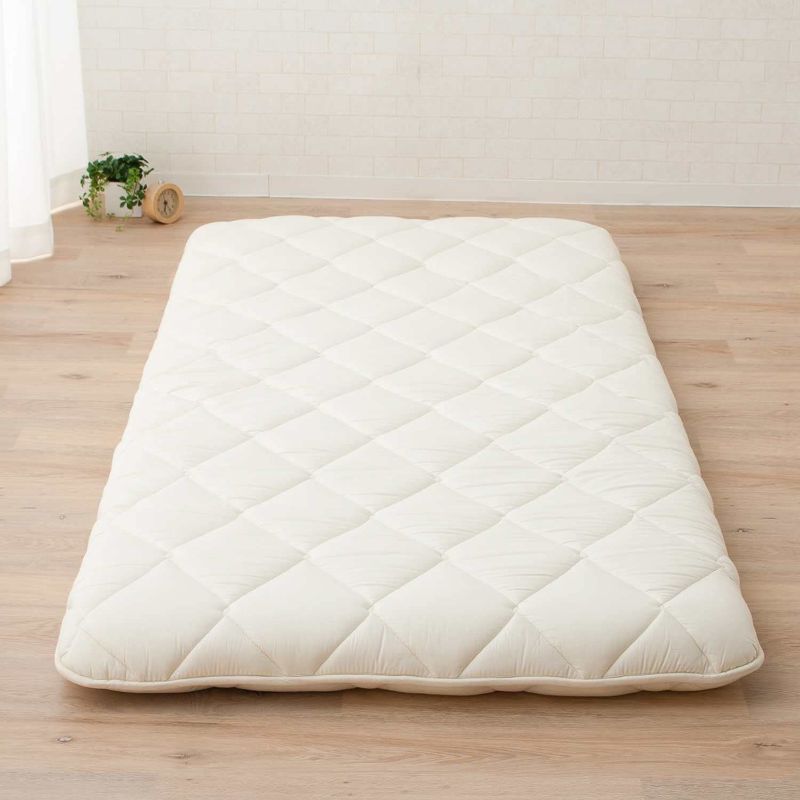 Photo 1 of EMOOR Japanese Floor Futon Mattress CLASSE, Twin Size (39x79in), White, Made in Japan, Foldable Sleeping Bed Tatami Mat Pad Cotton Topper, 1 in thick