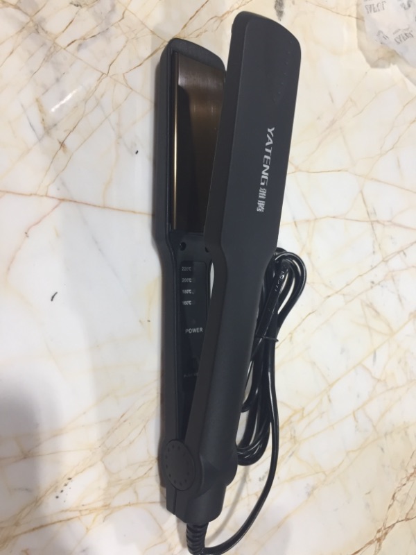 Photo 2 of Yateng Hair Straightener
