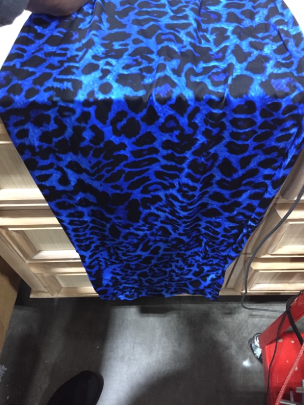 Photo 2 of BLUE AND BLACK LEOPARD DRESS
SIZE SMALL