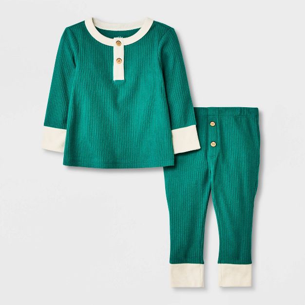 Photo 1 of Baby 2pc Henley Cozy Ribbed Top & Bottom Set - Cat & Jack™ Green

0/3 MONTH 