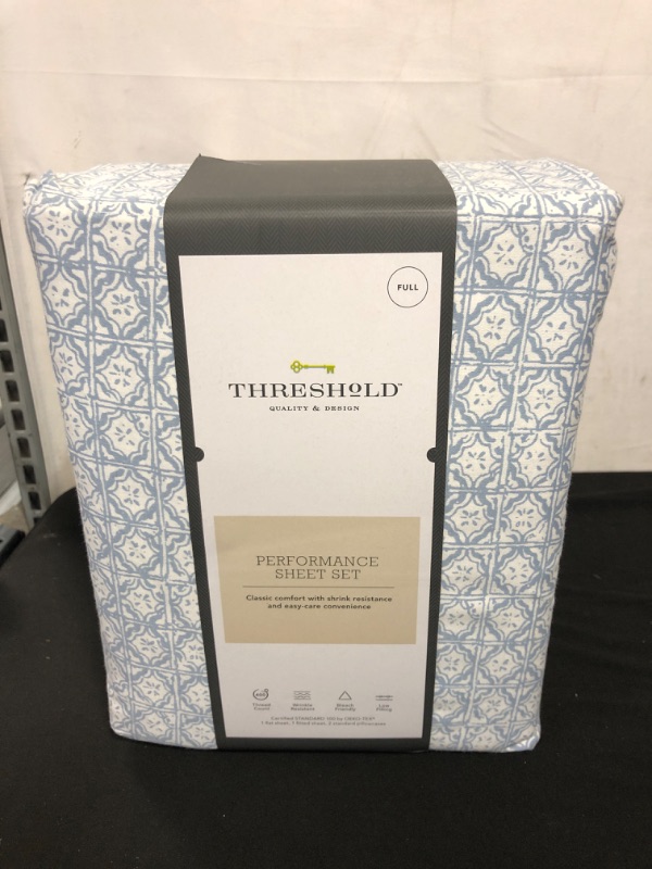 Photo 2 of 400 Thread Count Printed Performance Sheet Set - Threshold 1 FLAT SHEET 1 FITTED SHEET 2 STANDARD PILLOWCASES 
FULL SIZE 