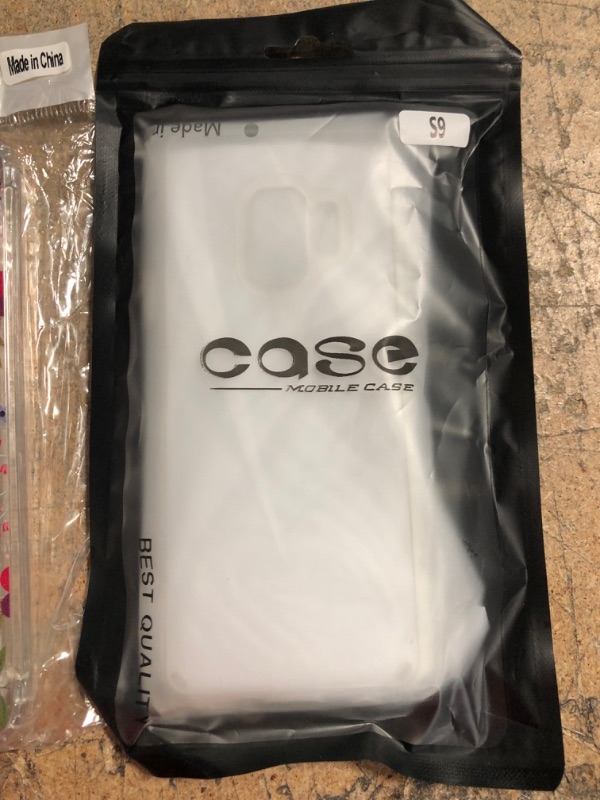 Photo 4 of 4 item bundle
miscellaneous phone case bundle bag 