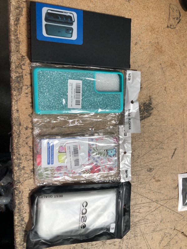 Photo 1 of 4 item bundle
miscellaneous phone case bundle bag 