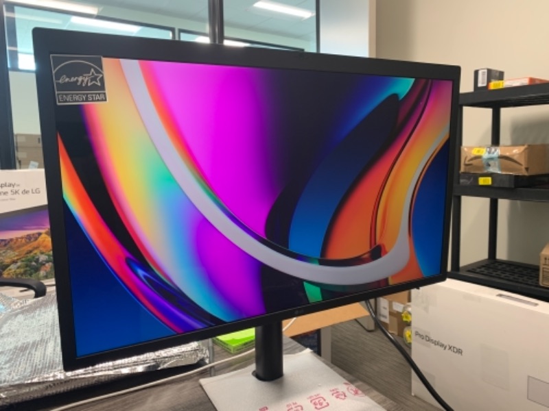 Photo 1 of LG 27MD5KL-B 27 Inch UltraFine 5K (5120 x 2880) IPS Display with macOS Compatibility Mac Only
