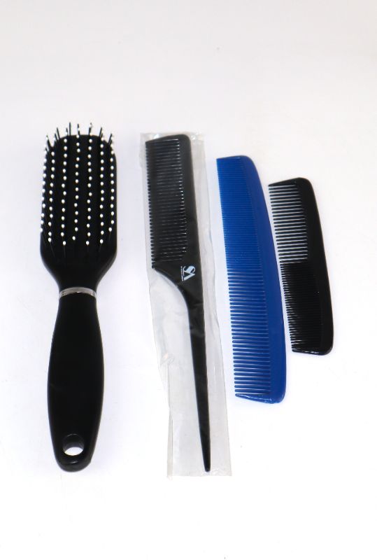 Photo 1 of 1 CERAMIC BRUSH 1 RAT TAIL COMB 1 LONG COMB 1 SMALL COMB NEW $ 15.98