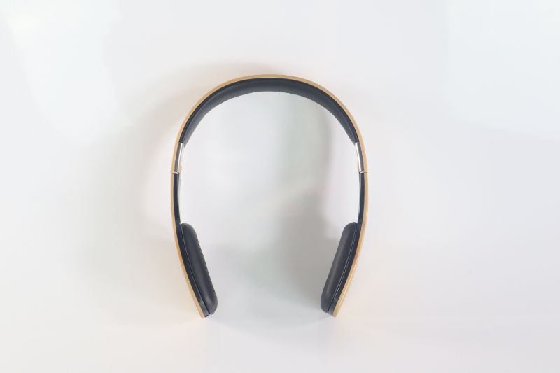 Photo 2 of ROYAL BLUETOOTH CORDLESS HEADPHONE NOISE ISOLATION HANDS-FREE CALLS 2 BLUETOOTH DEVICES CAN BE USED SIMULTANEOUSLY 6-8 HOURS OF LISTENING COLOR GOLD NEW IN BOX $599