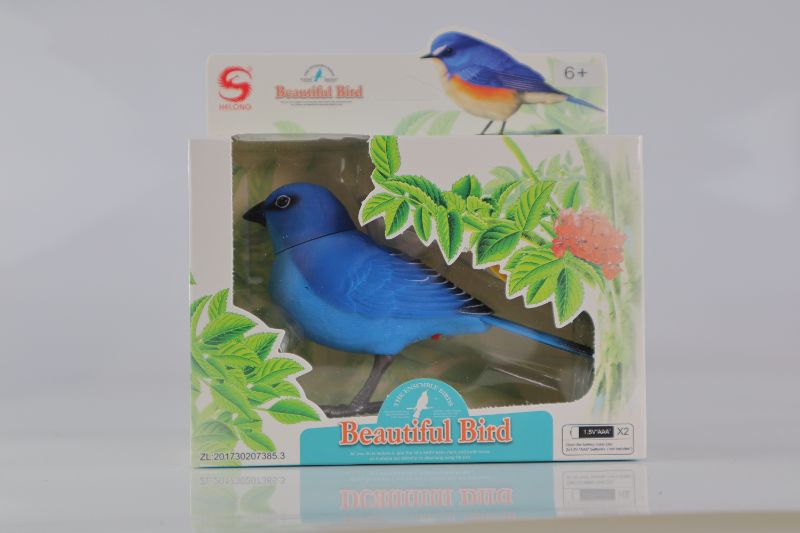 Photo 1 of ALTAMIRA ORIOLE BIRD BEAK NECK AND BODY MOVE AS BIRD CHIRPS SONG CAN USE RECHARGEABLE BATTERIES NEW  $17.99