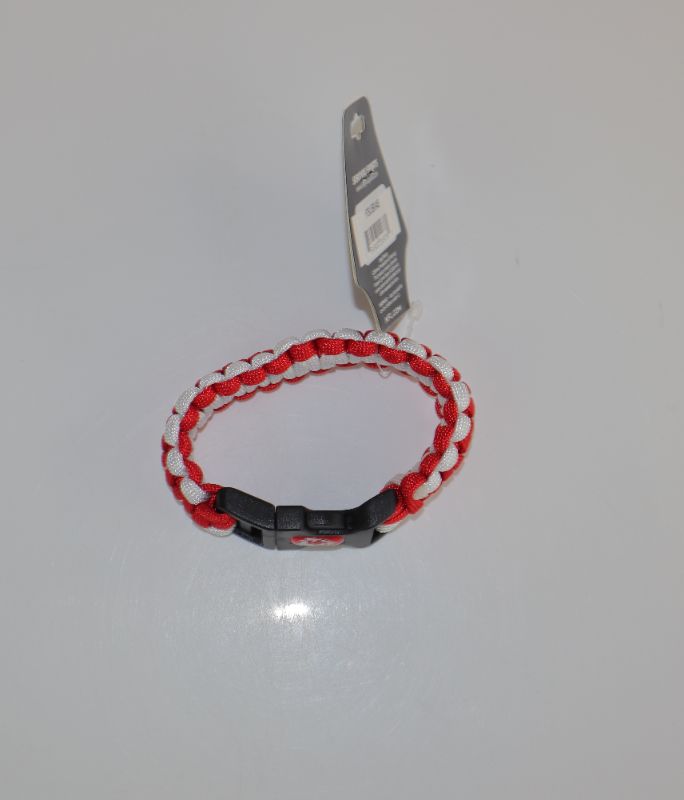 Photo 2 of CHIEFS PARACORD BRACLETE NEW $11.95