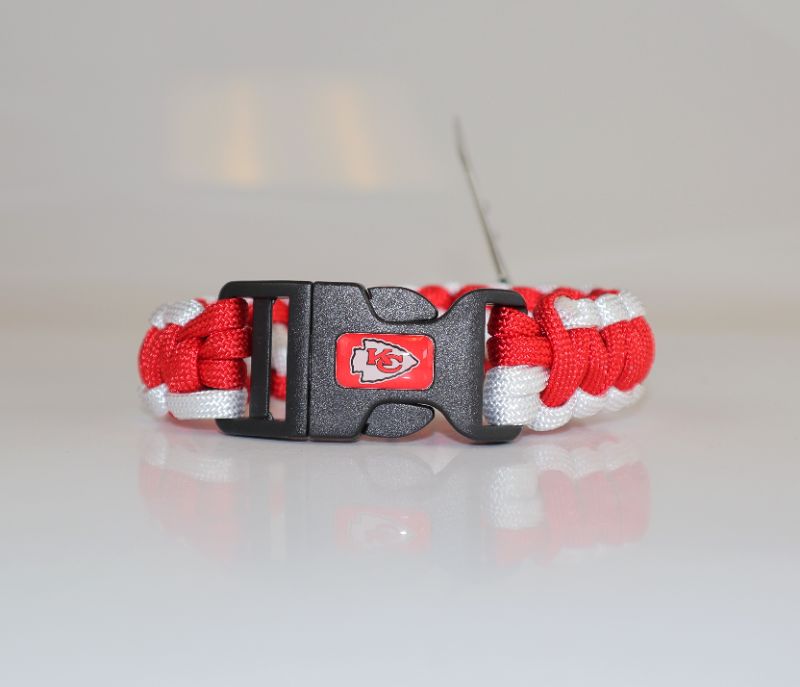 Photo 1 of CHIEFS PARACORD BRACLETE NEW $11.95