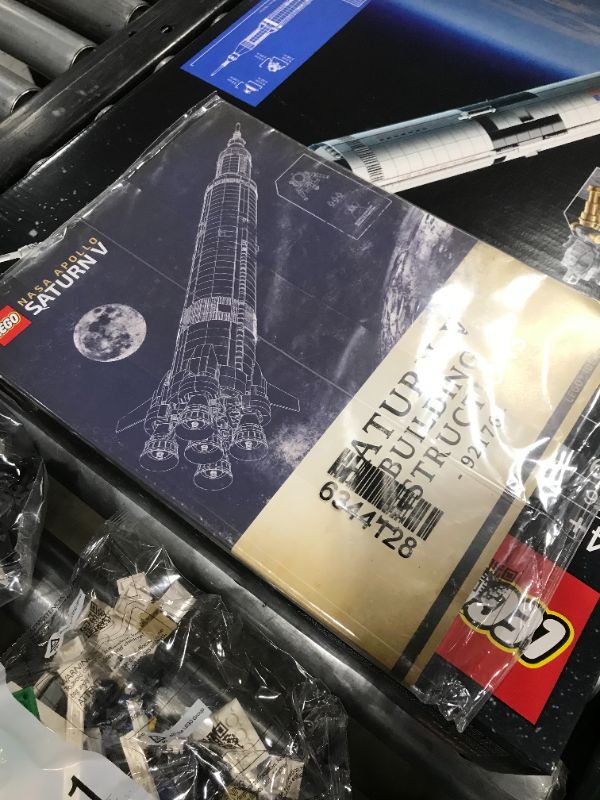 Photo 2 of LEGO Ideas NASA Apollo Saturn V 21309