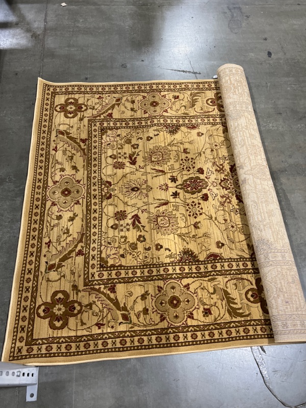 Photo 1 of Area Rug 6ftx8ft