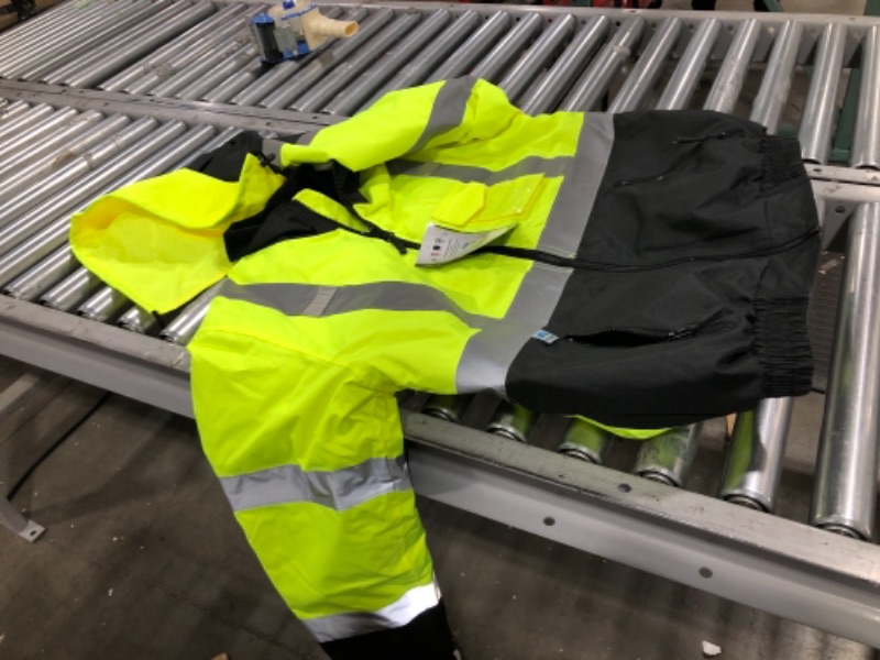 Photo 2 of PYRAMEX RJ3210M Safety Bomber Jacket with Quilted Lining, Hi-Vis Lime, Medium
