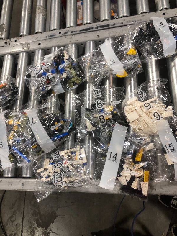 Photo 1 of LEGO LEGO NASA Space Shuttle Discovery 10283 Build and Display Model for Adults, New 2021 (2,354 Pieces)