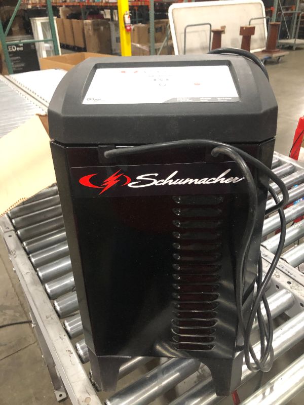 Photo 2 of Schumacher SC1285 200-Amp Electric Wheel Charger